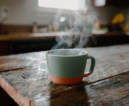 Automat z kawą – szybki dostęp do ulubionego napoju